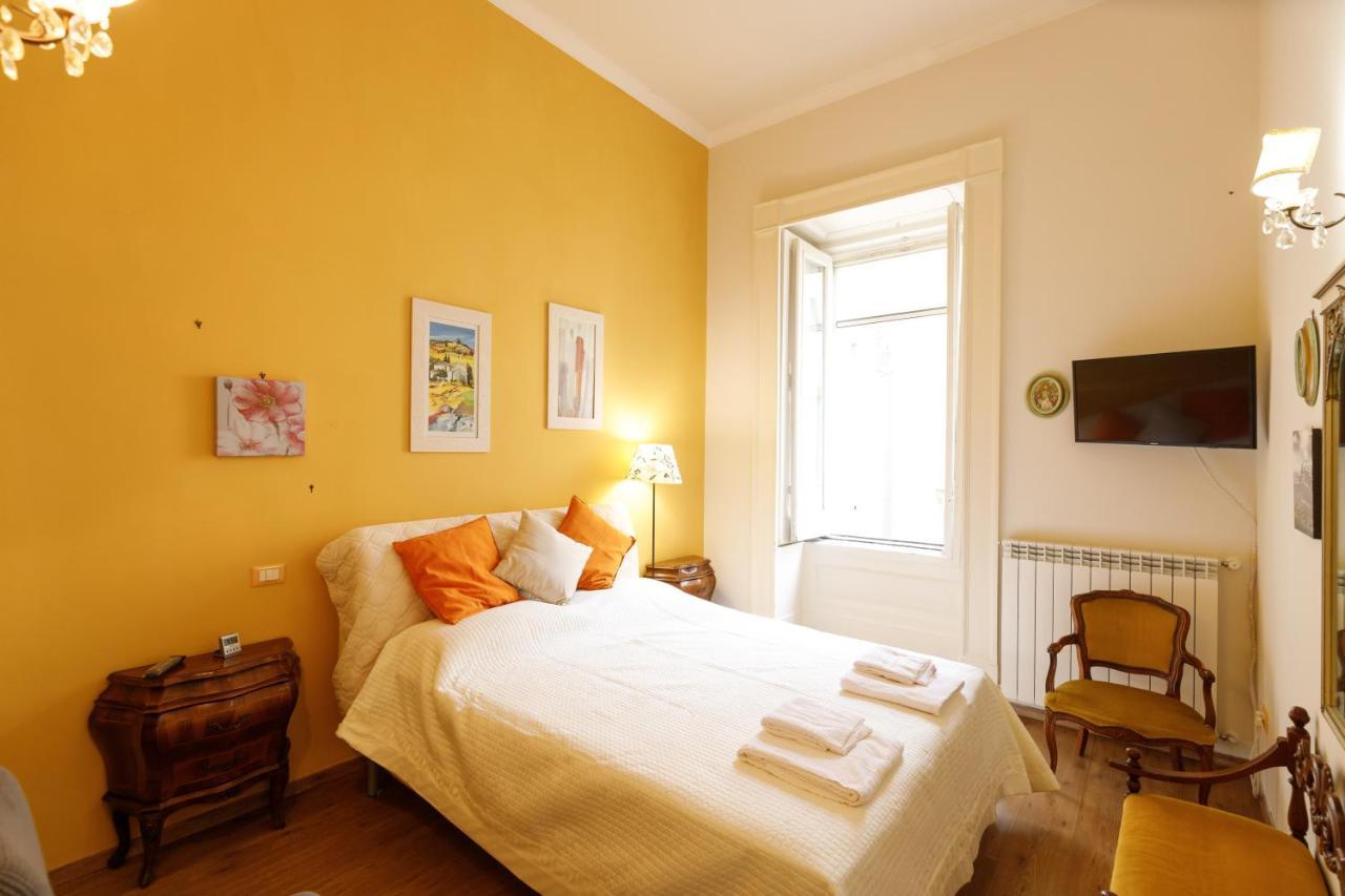 Duomo 77 - In The Heart Of The Historical Center By Elite Villas Napels Buitenkant foto