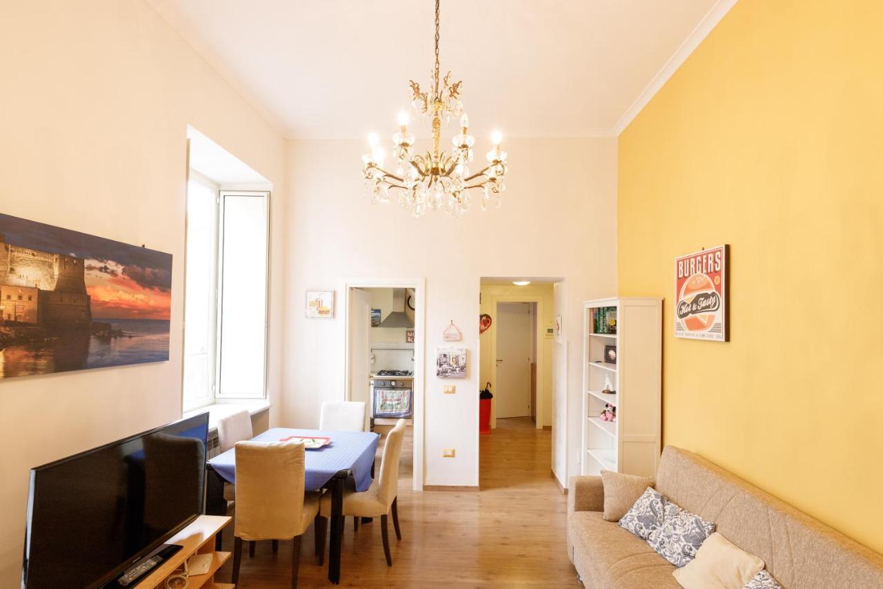 Duomo 77 - In The Heart Of The Historical Center By Elite Villas Napels Buitenkant foto